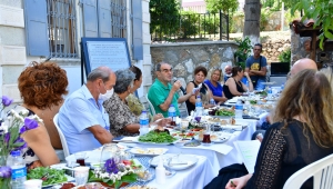 'Bilge Çınarlar' Narlıdere'yi anlatacak!