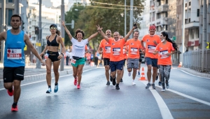 İzmir'de kurtuluş coşkusu maratonla taçlandı