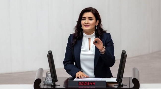 "Topuklu Efe" Özlem Çerçioğlu'na İzmir'in CHP'li kadın Milletvekili Av. Sevda Erdan Kılıç'tan tam destek