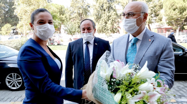Vali Yavuz Selim Köşger Selçuk İlçesini Ziyaret Etti