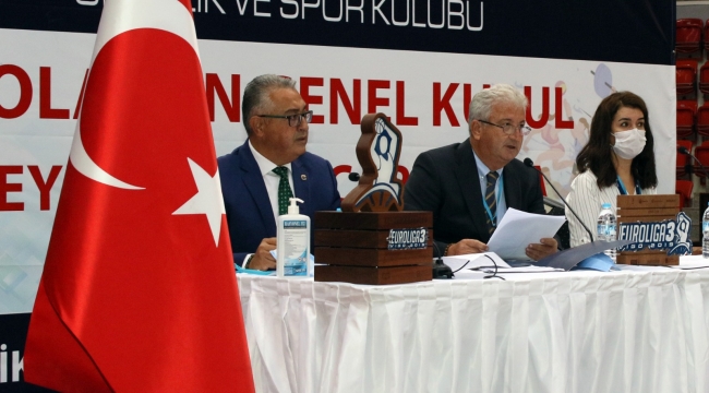 İzmir Büyükşehir Belediyespor'da eski yönetim yeniden seçildi