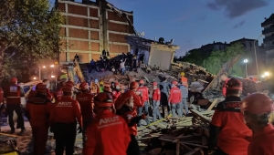 İzmir'deki depremde can kaybı 26'ya yükseldi