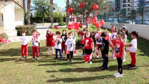 Karşıyakalı miniklerin Cumhuriyet coşkusu