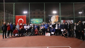 Ayak Tenisi Turnuvası'nda Ödüller Sahiplerini Buldu 