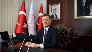 Bakan Selçuk'tan ara tatil mesajı