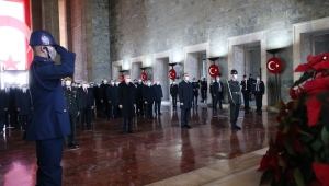 Devlet erkanı Anıtkabir'i ziyaret etti 