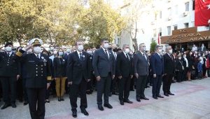 Karşıyaka Ata'sını unutmadı 