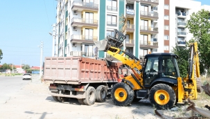 Çiğli Belediyesi'nden "Moloz Toplama" Atağı 