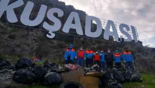 Kuşadası'nda Tim Ekibinden Temizlik Seferberliği