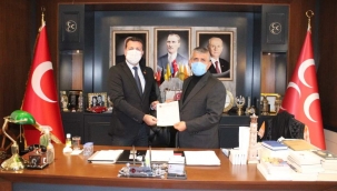 Ödemiş Bağımsız Meclis Üyesi MHP'ye Katıldı