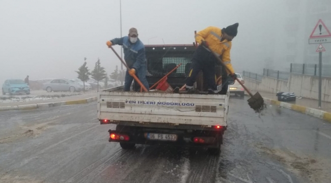 Buca Belediyesi'nden kar mesaisi 