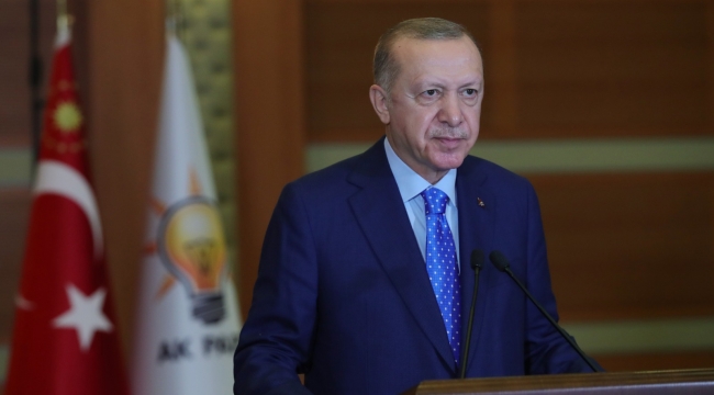 Cumhurbaşkanı Erdoğan: "Halkbank tarafından esnafa kullandırılan 6 aylık dönemde ödenmesi gereken taksitleri ertelenecektir" 
