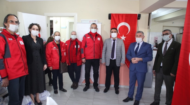 Gaziemir Kızılay'dan Torbalı'ya Yardım