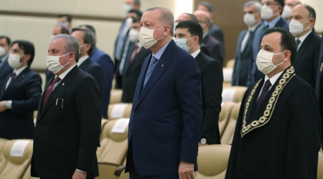 Cumhurbaşkanı Erdoğan, Anayasa Mahkemesi üyesi Fidan'ın yemin törenine katıldı