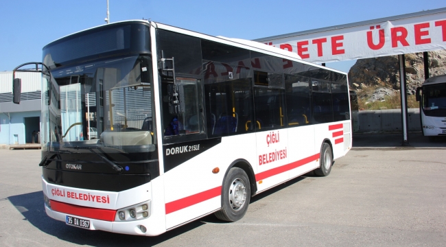 İzmir Büyükşehir Belediyesi'nden Çiğli Belediyesi'ne Otobüs Desteği 