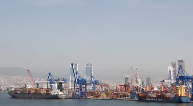 İzmir'in dış ticaret hacmi 20 milyar doları aştı