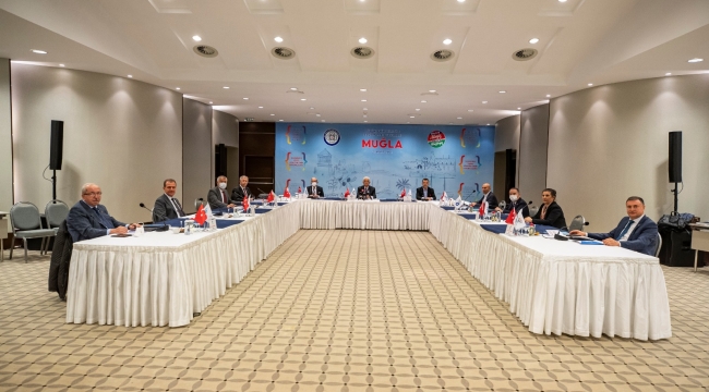 11 Büyükşehir'in başkanları Muğla'da buluştu 