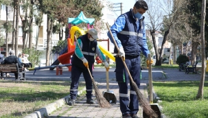 Buca'nın parklarında bahar temizliği 