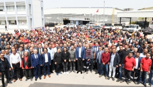 Çiğli'de 29 Yıl Sonra Bir İlk Gerçekleşti: İşçilerin Promosyon Hasreti Son buldu 