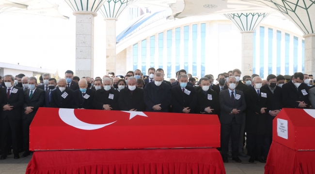 Cumhurbaşkanı Erdoğan, helikopter kazasında şehit olan askerler için düzenlenen cenaze törenine katıldı