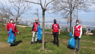 Kızılay Gönüllülerinden Çevre Temizliği