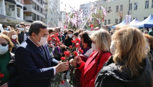 Konak'ta Kadınlar Günü etkinliklerle kutlandı 