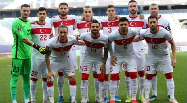 Türkiye-Letonya maçı seyircili oynanacak