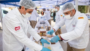 Büyükşehir'den evlere iftar sofrası servisi