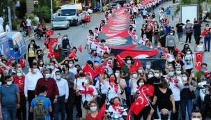 Balçova'da Ata'ya ve Bayrağa Saygı Korteji 