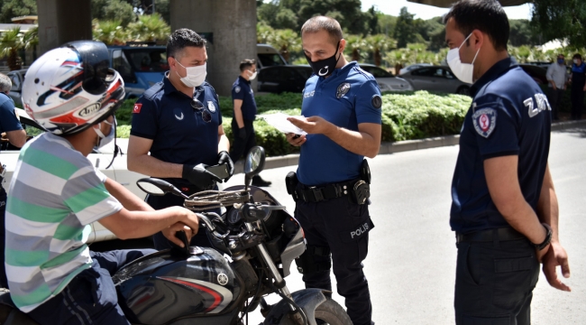 Bornova'da Emniyet ve Zabıta'dan Tam Kapanma denetimi