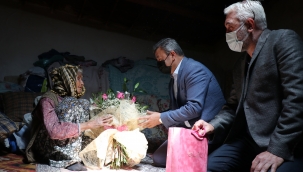 İzmir İl Tarım ve Orman Müdürü Mustafa Özen Anneleri Unutmadı