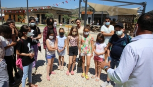 Çevreci Çocuklar Efes Tarlası Yaşam Köyü'nde