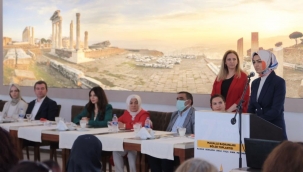 Ak Parti ''Yeni kadın üye yapma çalışmasında İzmir Türkiye birincisi''