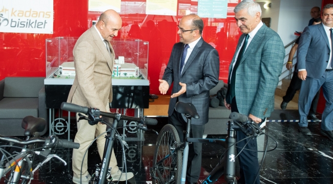 Başkan Soyer kentlerde bisiklet kullanımıyla ilgili konuştu: "Çığ gibi büyüyecek"