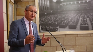 CHP'li Sertel: Ormanlarımız cayır cayır yanıyor, THK uçakları hangarda yatıyor