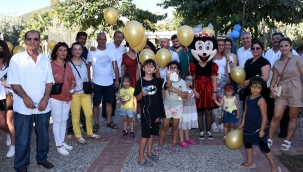 Kuşadası Belediyesi Çocukların Karne Sevincine Ortak Oldu