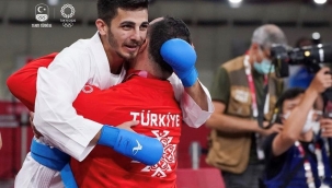 Olimpik Anneler projesinin sporcularından Eray Şamdan Gümüş Madalya kazandı