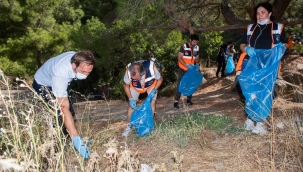 Ormanlık bölgelerden torbalarca atık toplandı