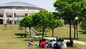 Sabancı Üniversitesi Online Lise Yaz Okulu'nun ikinci dönemi İzmirli öğrencileri ağırladı