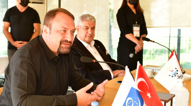 Çiğli'de "Barınamayan Öğrenciler" için Çözüm Zirvesi