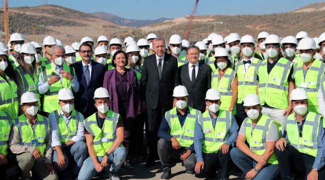 Cumhurbaşkanı Erdoğan, Akkuyu Nükleer Güç Santrali sahasında incelemelerde bulundu