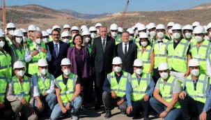 Cumhurbaşkanı Erdoğan, Akkuyu Nükleer Güç Santrali sahasında incelemelerde bulundu