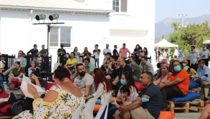 Türkiye'de İlk "Fabrikada Masal Şenliği" İzmir'de Yapıldı