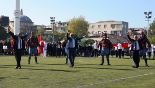 Bornova'da 29 Ekim coşkuyla kutlandı
