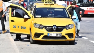 Sivil zabıta ekipleri yolcu gibi bindikleri taksileri denetledi