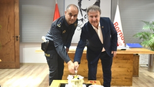 Başkan İduğ'dan Emniyet Müdürü Şahin'e "Hoş geldiniz pastası" 