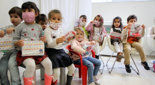 Karşıyaka'da çocuklara ağız ve diş sağlığı taraması