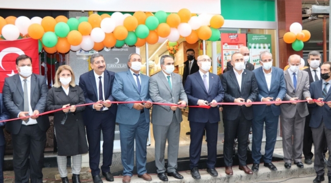 Tarım Kredi Kooperatif Marketleri'nin 29'uncu şubesi İzmir'de açıldı