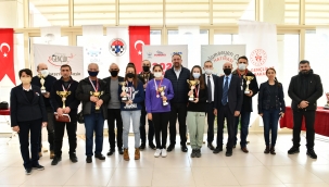 Çiğli'de 33 Sporcu İl Birinciliği için Mücadele Etti