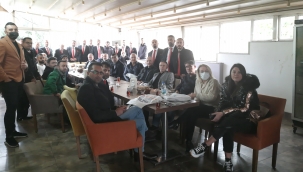İzmir Berberler Odası Çiğli'de Üyelerle Bir Araya Geldi